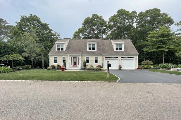 Images Bowen Real Estate of Cape Cod