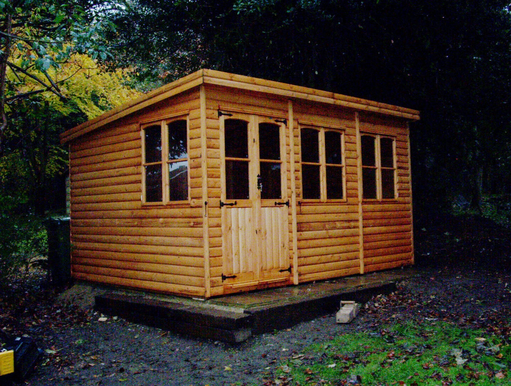 Images Herts Garden Buildings