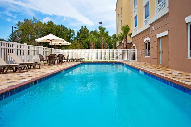 Images Holiday Inn Express Crystal River, an IHG Hotel