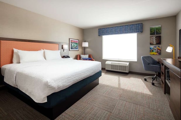 Images Hampton Inn by Hilton Green Bay Stadium