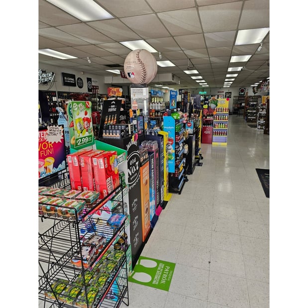 Images DC Liquors - Thousand Oaks