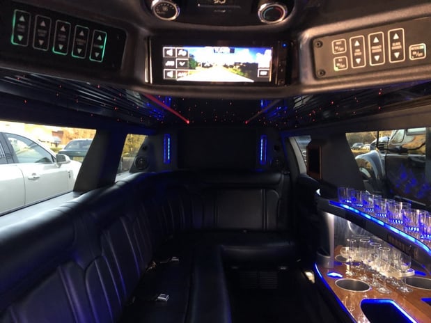 Images Fast Wheels Limousine and Transportation Services