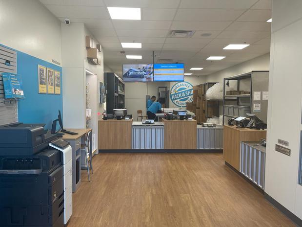 Images The UPS Store