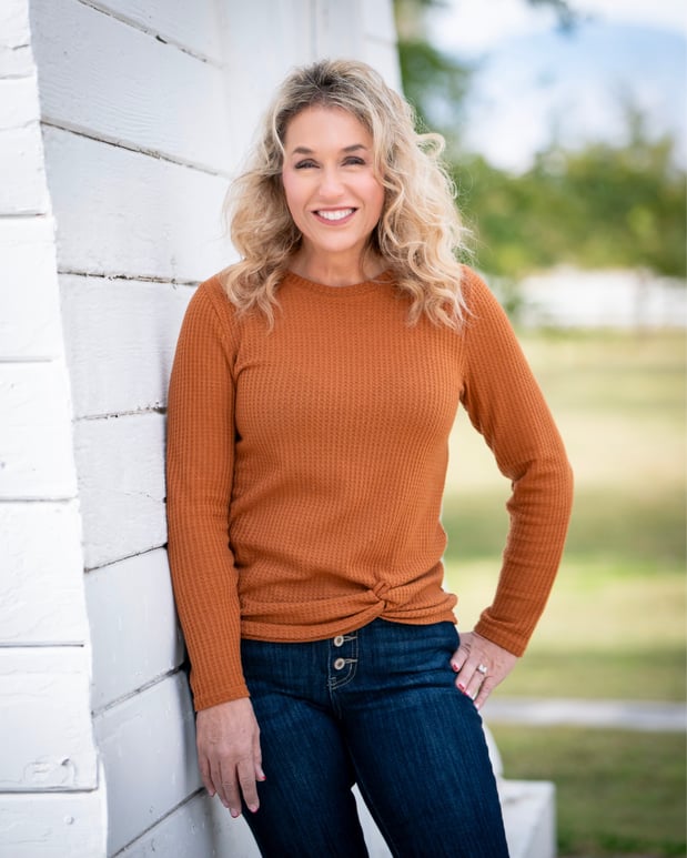 Images Berkshire Hathaway HomeServices: ﻿Cynthia Fraze