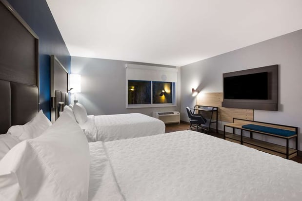 Images Tru by Hilton Traverse City