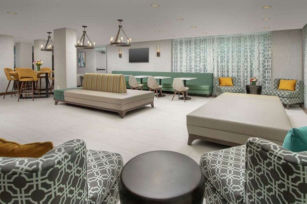 Images Hilton Garden Inn Miami Brickell South
