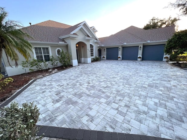 Images Luxurious Pavers