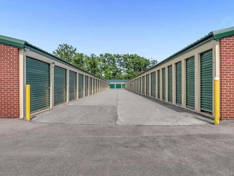 Images Extra Space Storage