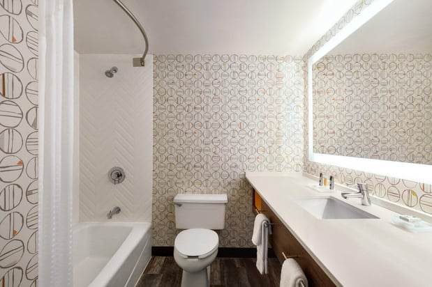 Images Holiday Inn Orlando-International Airport by IHG