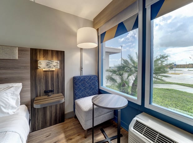 Images Holiday Inn Express Corpus Christi - Beachfront by IHG