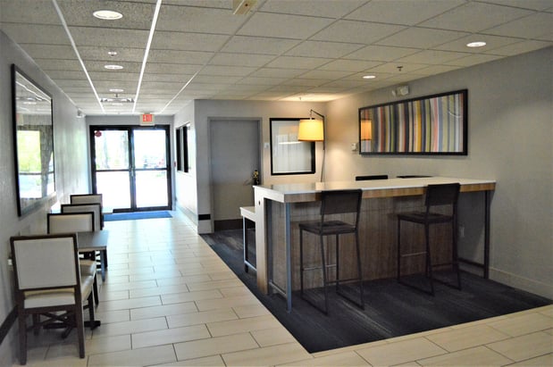 Images Holiday Inn Express & Suites Batesville by IHG