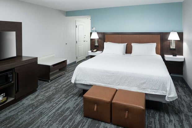 Images Hampton Inn & Suites Panama City Beach-Pier Park Area