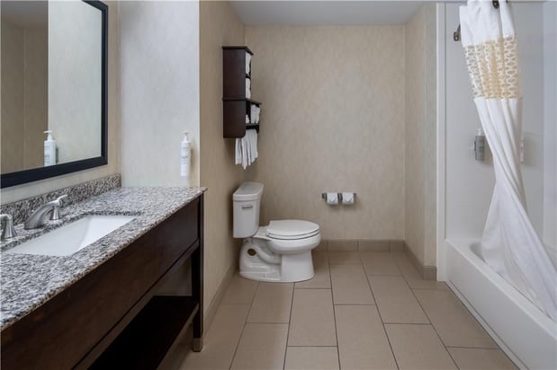 Images Hampton Inn Seneca Falls