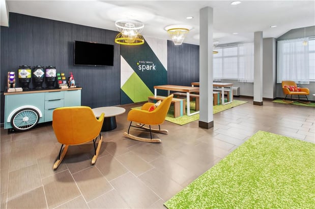 Images Spark by Hilton Rochester South