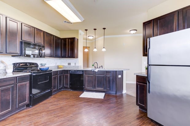 Images Chateau Mirage Apartment Homes