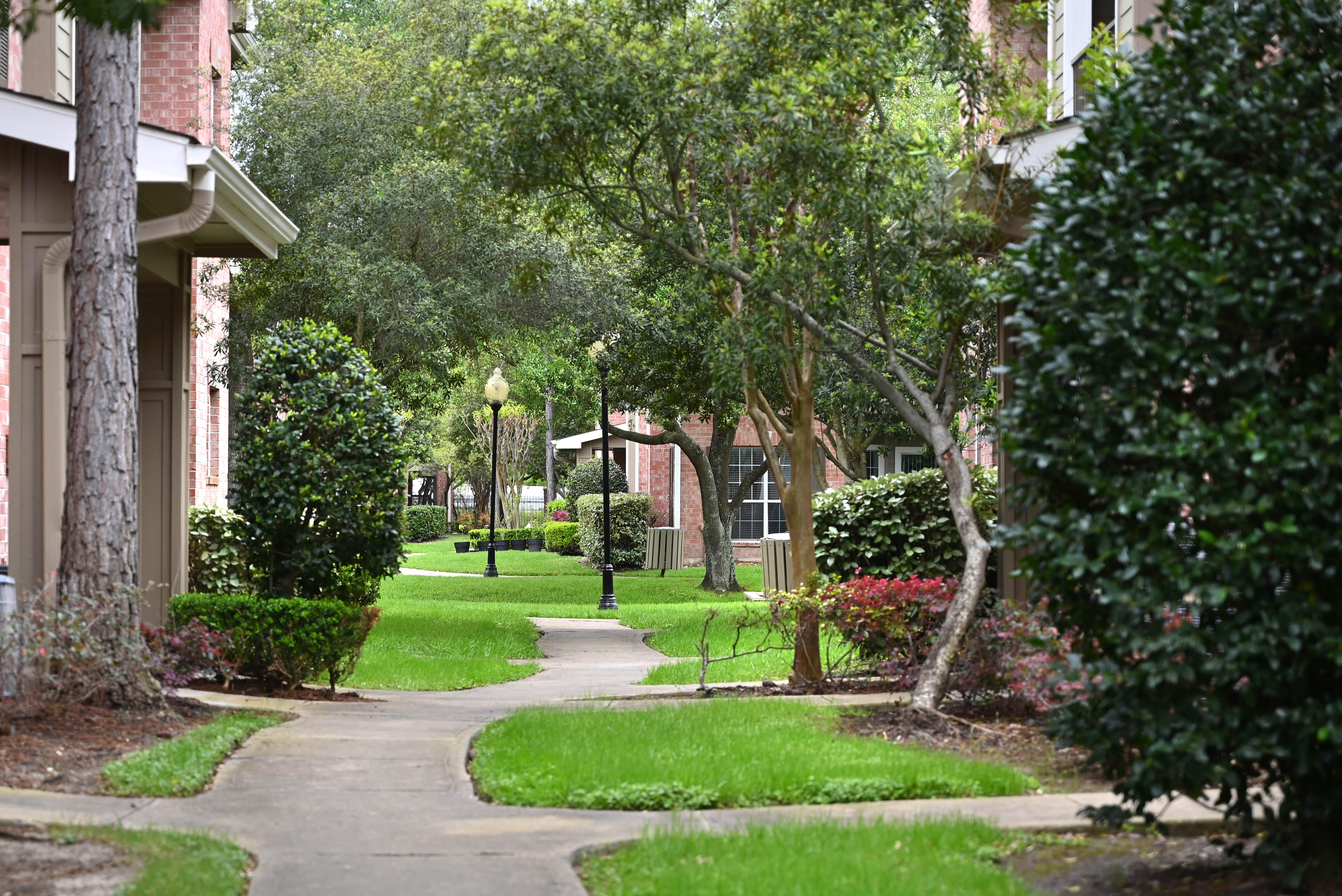 The Bellagio Apartments in Houston, TX Photo