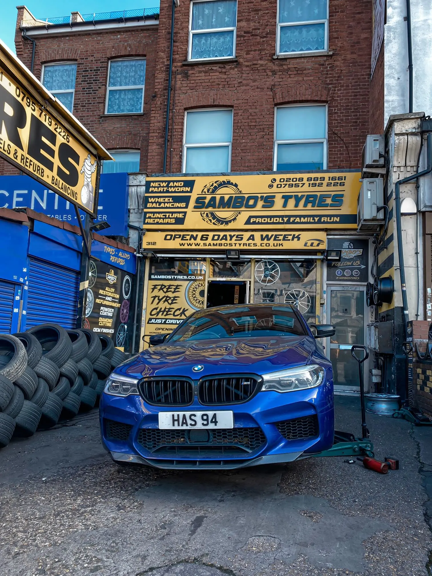 Images Sambo's Tyres