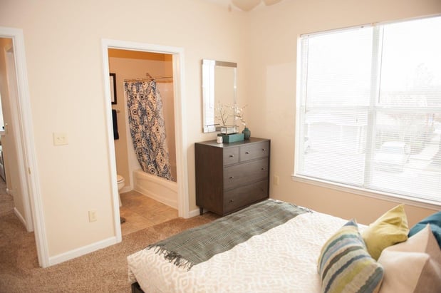 Images Waterford Place Apartment Homes