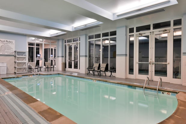 Images Holiday Inn Kansas City Airport by IHG