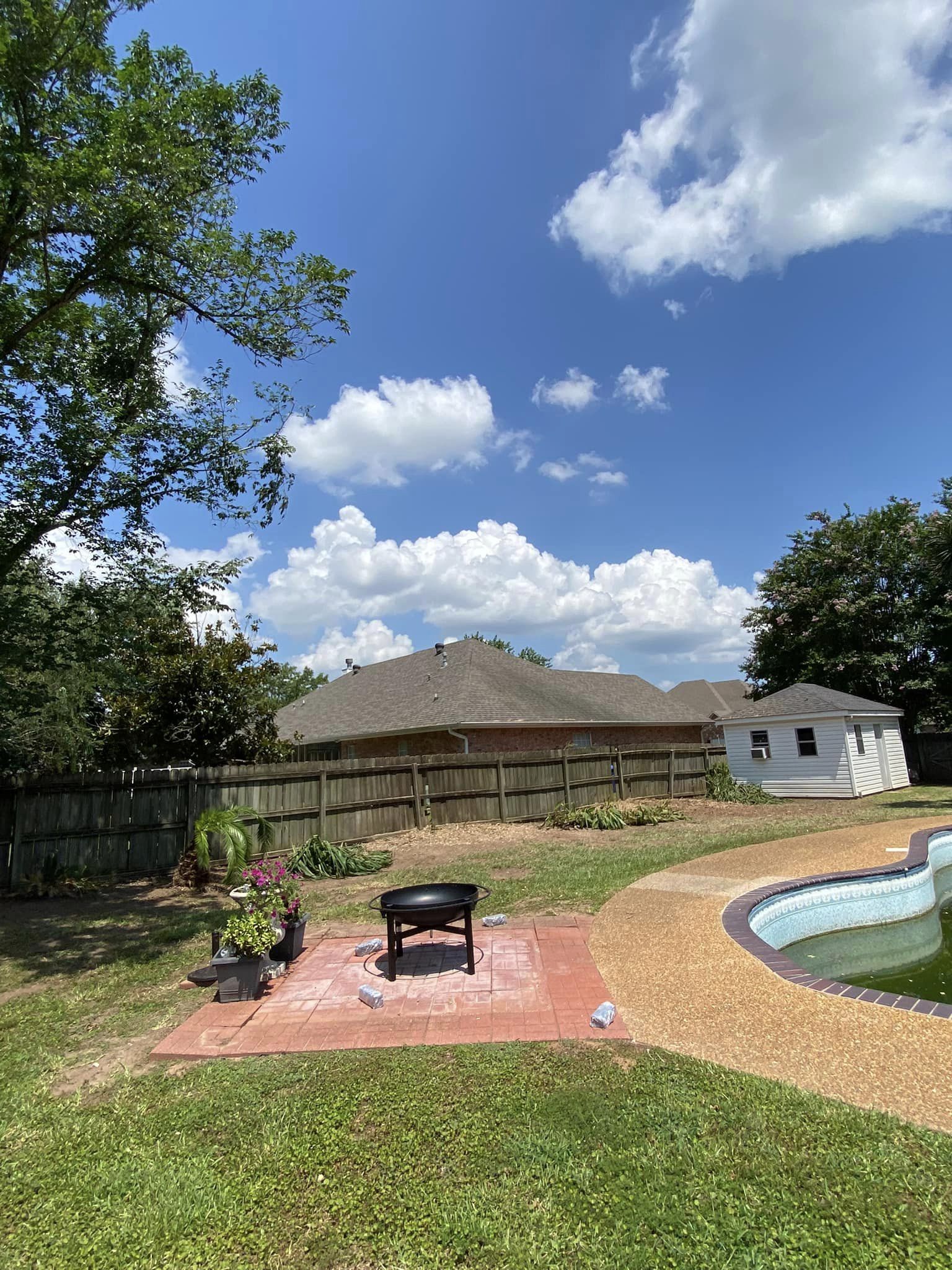 Bynog's Tree Services Image