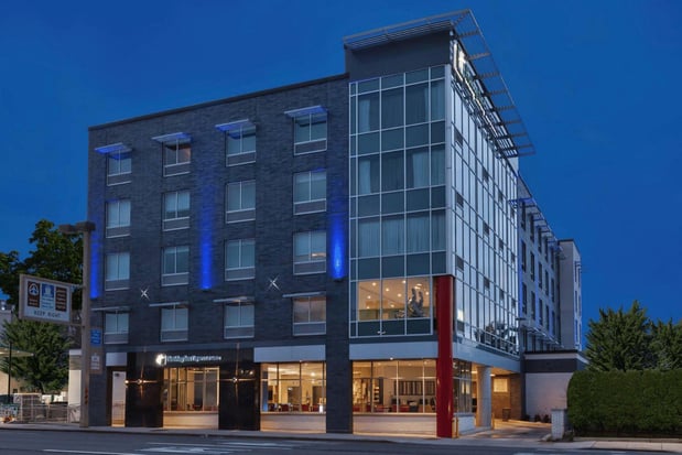 Images Holiday Inn Express & Suites Jersey City - Holland Tunnel by IHG