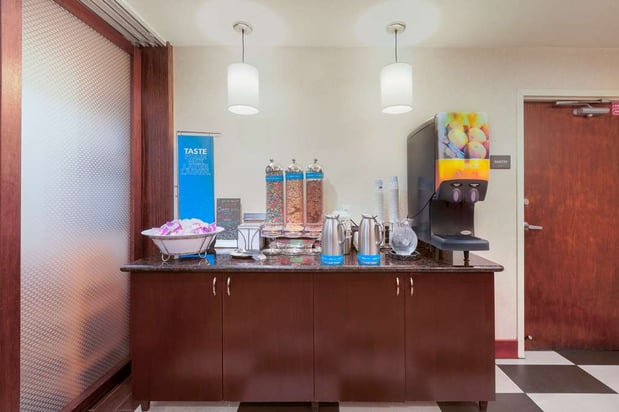 Images Hampton Inn San Marcos