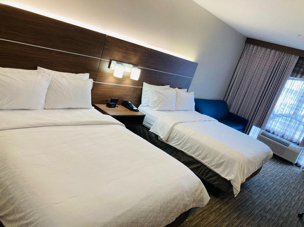 Images Holiday Inn Express & Suites Abilene Mall South by IHG