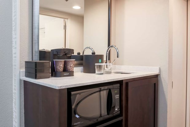 Images Embassy Suites by Hilton Dallas Love Field