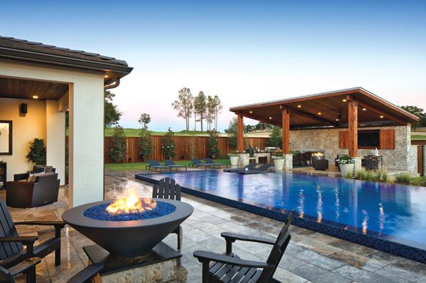 Images Southlake Meadows - Closed