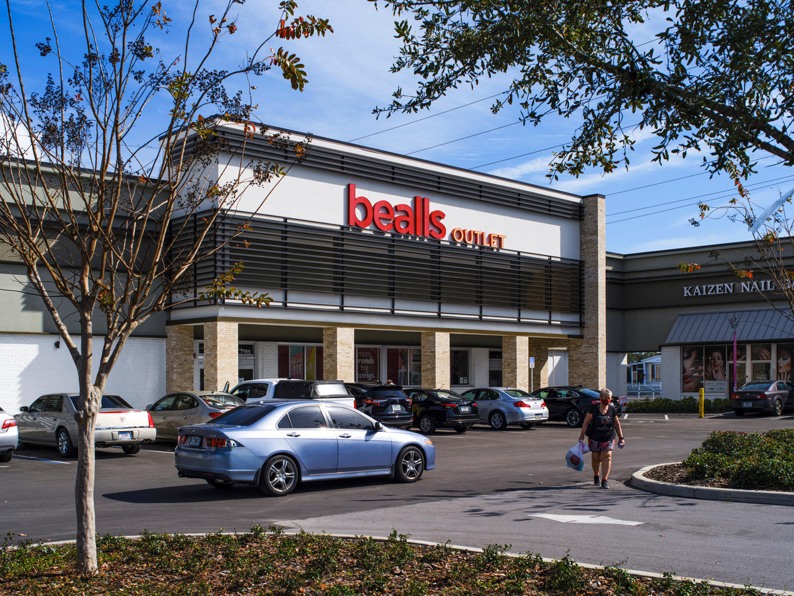 Bealls at Seminole Plaza Shopping Center