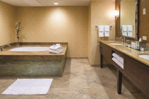 Images DoubleTree by Hilton Hotel Seattle Airport