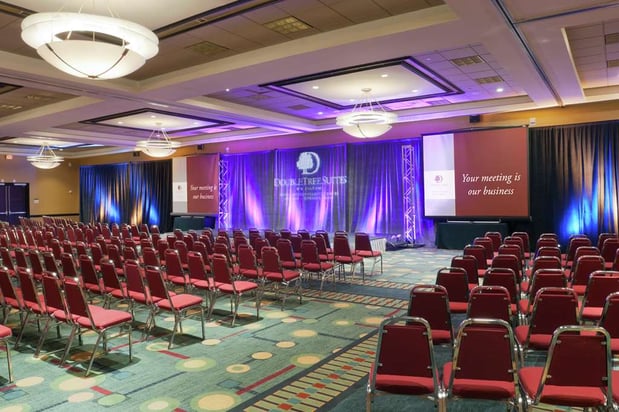 Images DoubleTree Suites by Hilton Hotel & Conference Center Chicago-Downers Grove