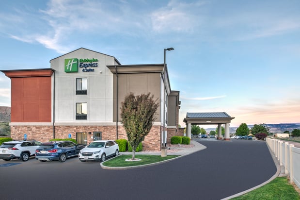 Images Holiday Inn Express & Suites Richfield by IHG