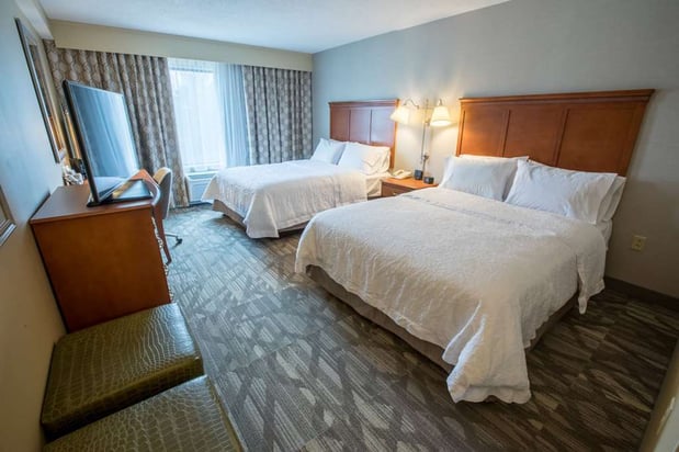 Images Hampton Inn & Suites Tilton