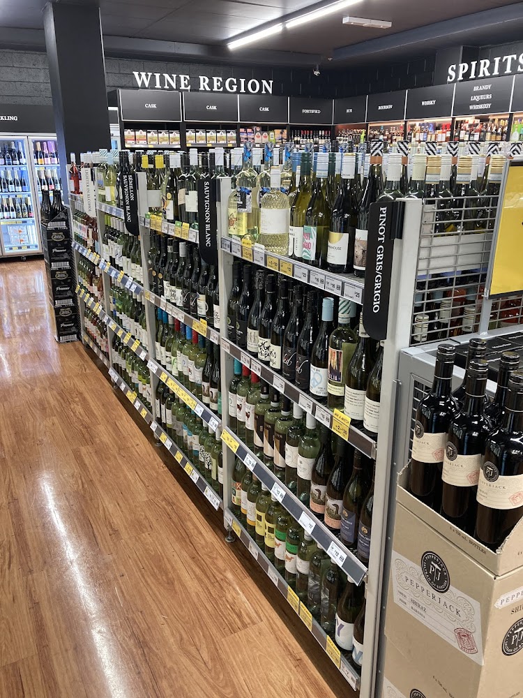 Images Liquorland Warrawong (Bayview)