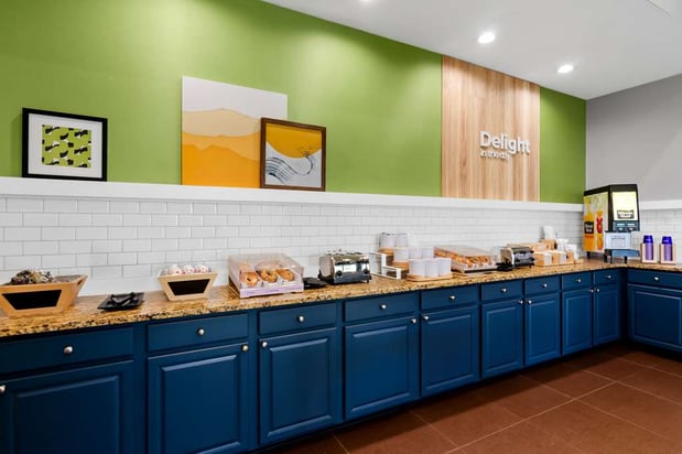 Images Spark by Hilton Daleville Roanoke North