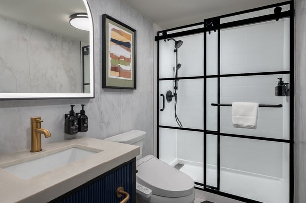 Images Troy Inn & Suites