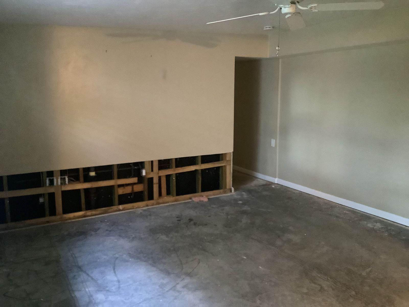 If you've had water damage or a fire, or if you've been involved in an accident that damaged your drywall, SERVPRO can help you restore your home to pre-damage condition. We'll remove the drywall and clean up the area so that it's safe for you and your family to return home.