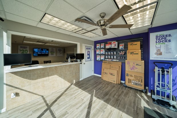 Images Storage Hub
