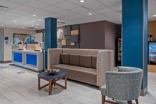 Images Holiday Inn Express & Suites Woodbridge by IHG