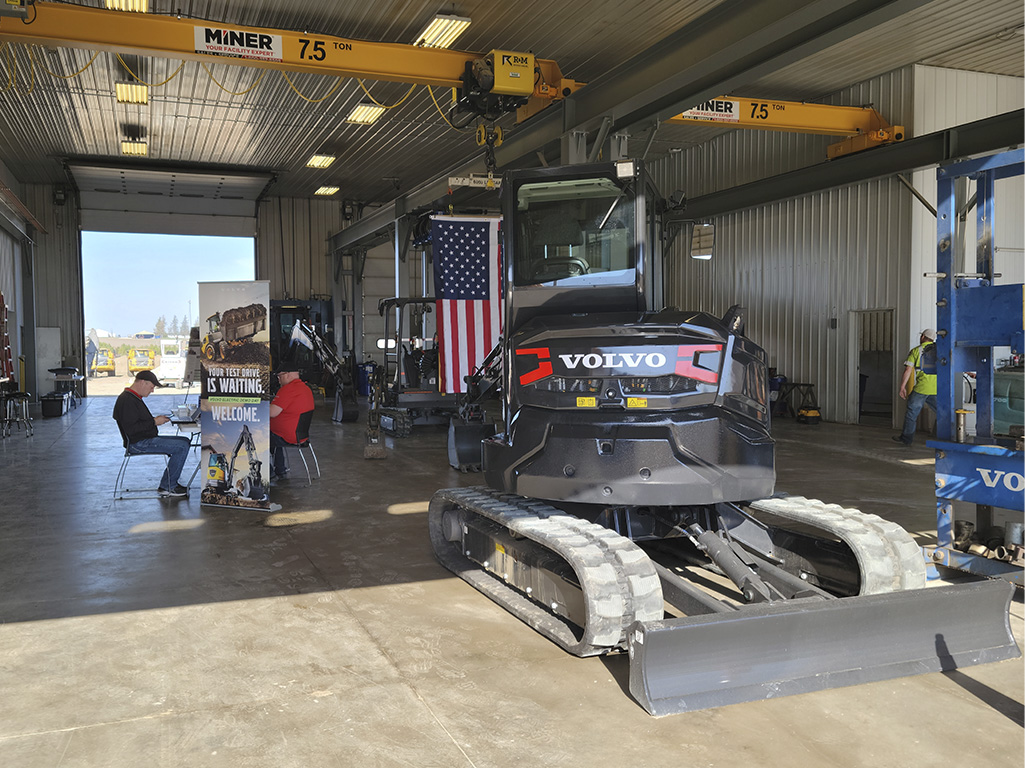 Volvo Heavy Equipment At Housby