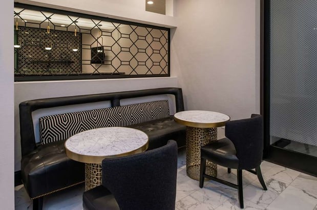 Images Hampton Inn & Suites Winston-Salem Downtown