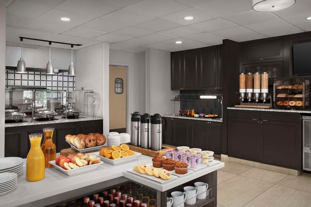 Images Hilton Garden Inn Gainesville