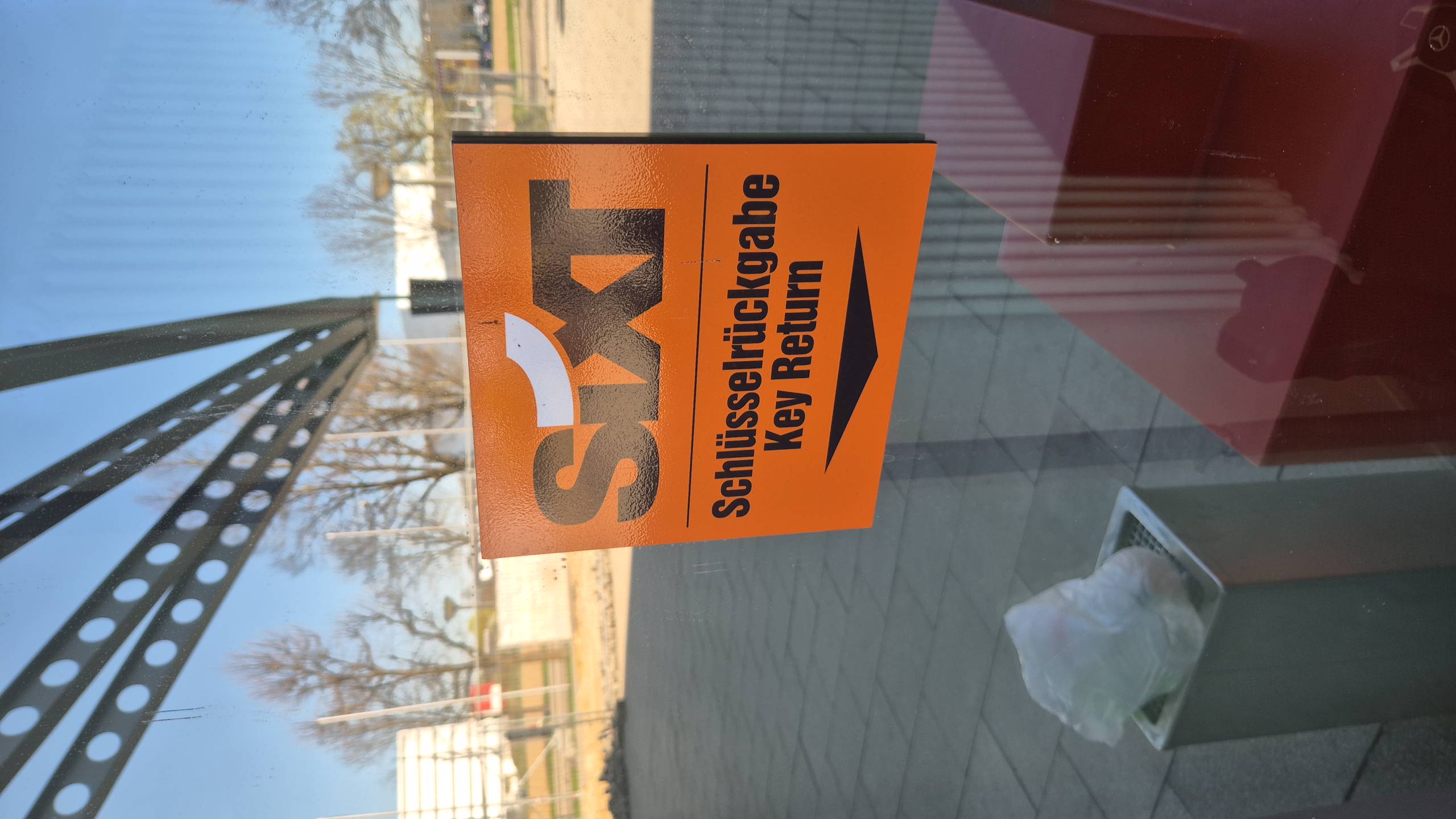 SIXT Auto- und Transportervermietung Augsburg, Bürgermeister Wegele Str. 6 in Augsburg