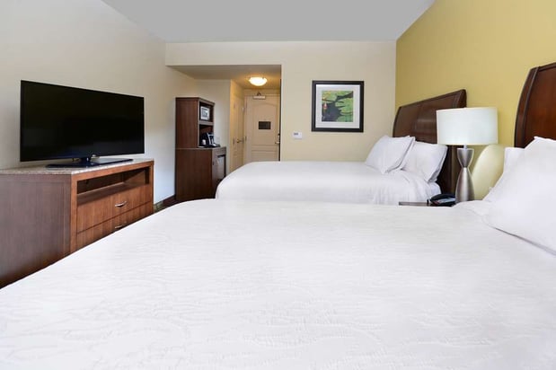 Images Hilton Garden Inn Greensboro Airport