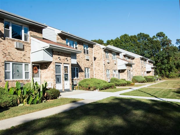 Images Brookwood at Oakdale 55+