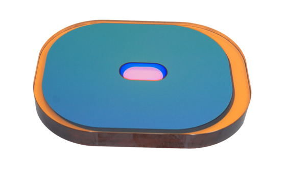 Precision beamsplitter optical component featuring DSI's custom multilayer thin film coatings. Manufactured using proprietary MicroDyn® magnetron sputtering technology, this component divides incoming light into reflected and transmitted components with constant intensity ratios. Applications include scientific instrumentation, aerospace optics, and defense imaging systems.