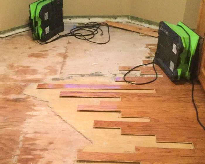 When you call SERVPRO of Carthage/Joplin, you can count on a quick response around the clock. Our crew is the leader in water damage restoration in Carl Junction, MO. We are available 24/7!