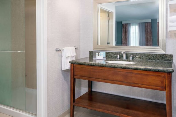 Images Hampton Inn & Suites Orlando Airport @ Gateway Village