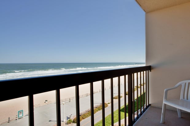 Images Holiday Inn VA Beach-Oceanside (21st St) by IHG